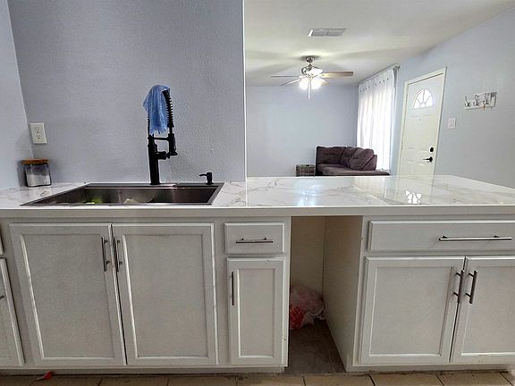 5th image of 4902 Marcella Ave APT 84
