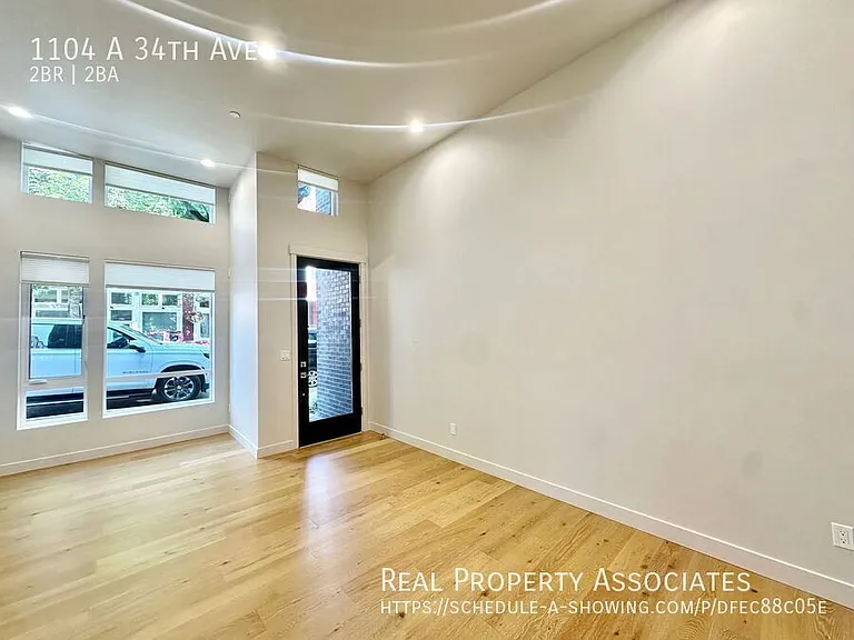1104A 34th Ave — Photo 4