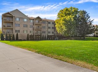 3801 Clubhouse Dr APT 108, Champaign, IL 61822