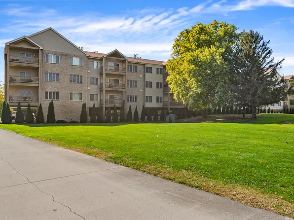 3801 Clubhouse Dr APT 108, Champaign, IL 61822