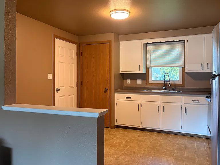 2074 Marlee Ln #2074 — Photo 5