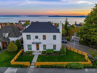 2531 Westmont Way W, Seattle, WA, 98199