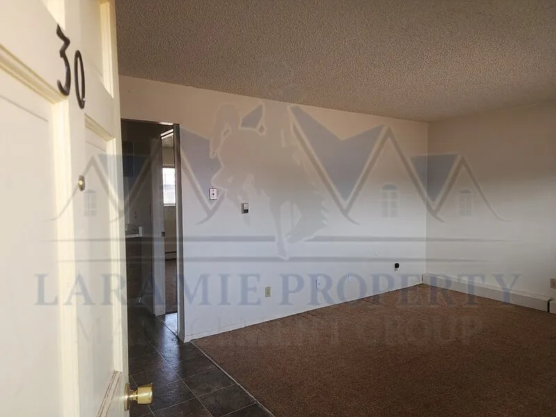 Building Photo - 706 Downey St #30