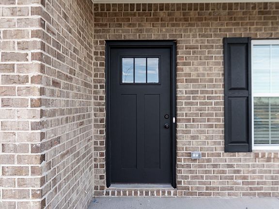 5th image of 704 Silas Ct