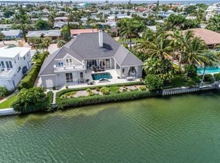 231 N Tessier Dr, Saint Pete Beach, FL 33706