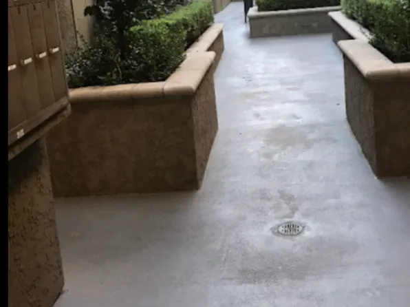 215 E Elmwood Ave #G, Burbank, CA 91502