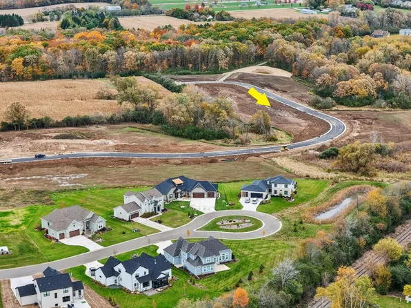 Lt89 RED HOLLY DRIVE, Germantown, WI 53022