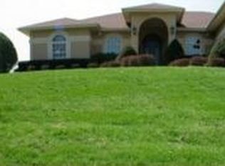2873 Summer Lawn Dr, Clarksville, TN 37043