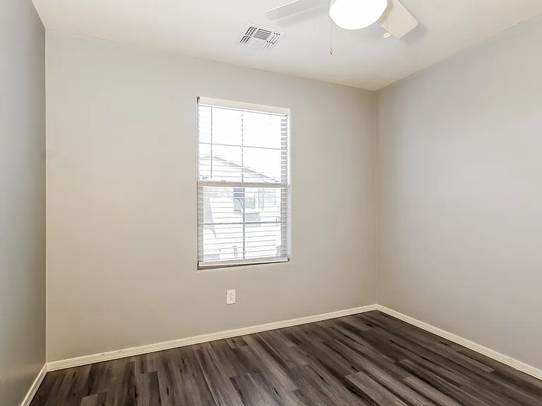 5720 E Butte St — Photo 14