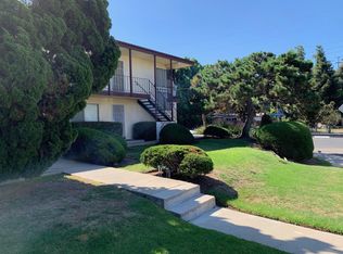 296 Alestar St APT 4, Vista, CA 92084