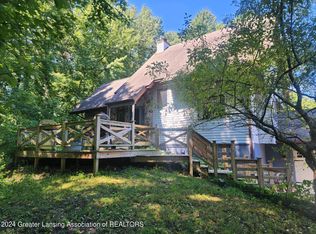 823 Wolverine Rd, Mason, MI 48854