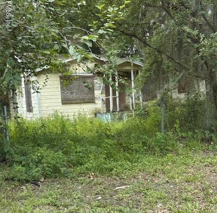 1st image of 3842 BEVERLY Avenue