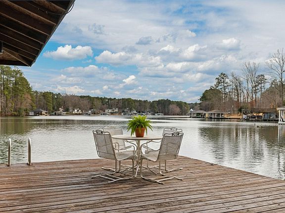 5th image of 544 Ferncliff Rd