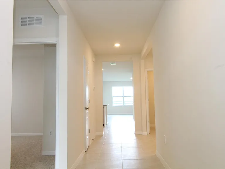 524 Talisi Loop St — Photo 3