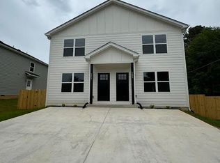 1002-1004 20th St NE, Hickory, NC 28601