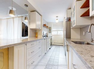 1625 Bloor St #524, Mississauga, ON L4X 1S3