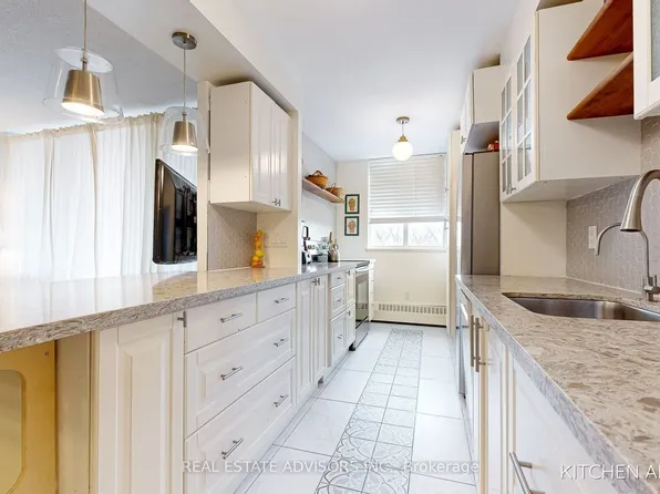 1625 Bloor St #524, Mississauga, ON L4X 1S3