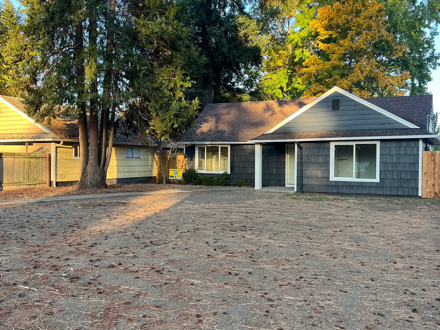 3903 NE 62nd Ave — Photo 1