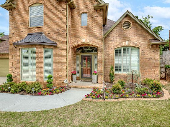 4th image of 3016 Kingwood Dr