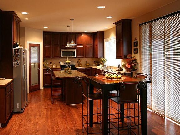 The Kitchen has Granite & Tile, Stainless appliances & STUNNING