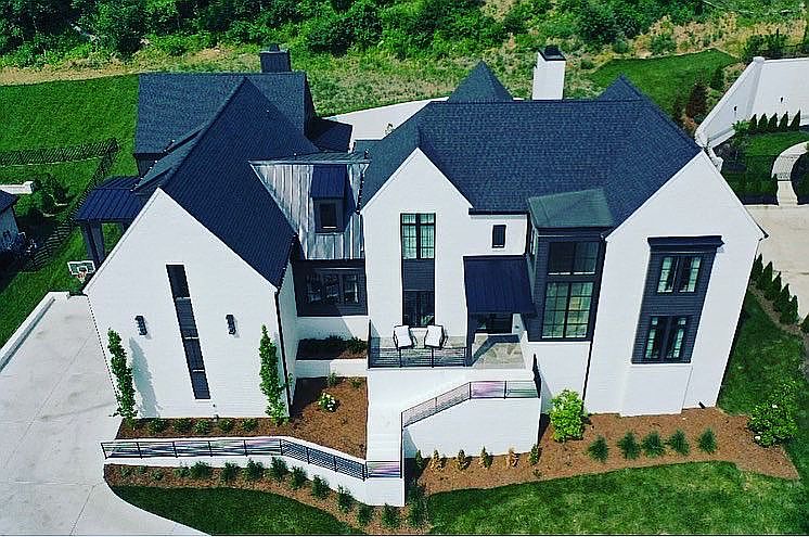 2nd image of 1069 Stockett Dr