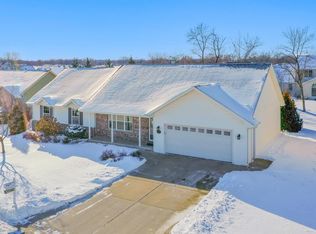1573 Remington Rd, Neenah, WI 54956