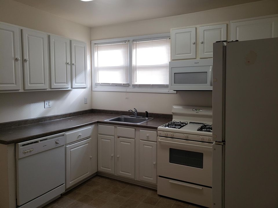 1st image of 1278 Bedford St #1