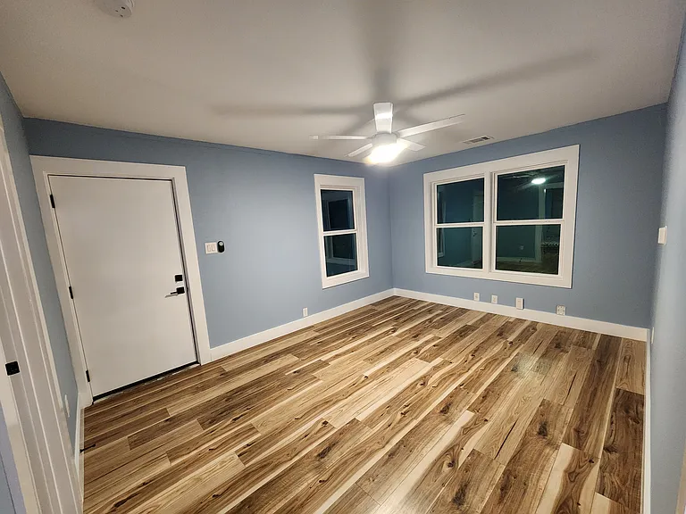 4504 Red River St #B — Photo 17