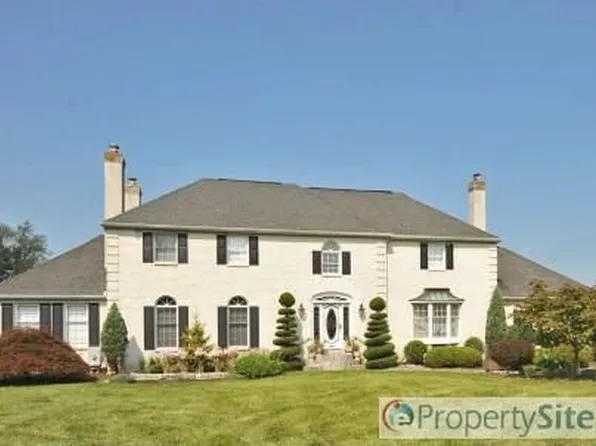 40 Beverly Hls, Ivyland, PA 18974