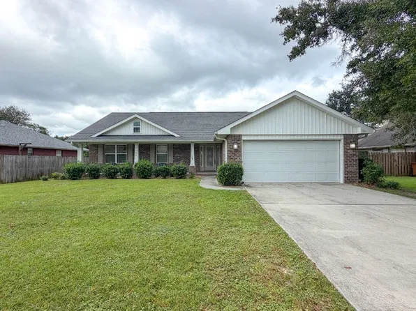 5680 Tucker Cir, Pace, FL 32571