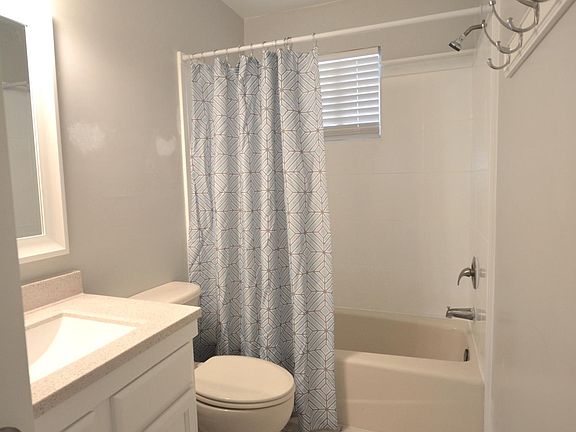 4th image of 1332 E Kaler Dr