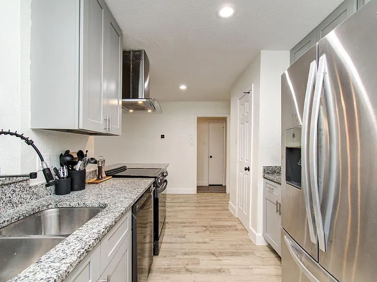 17155 Barcelona Dr — Photo 13