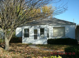 2213 Dickey Ave, North Chicago, IL 60064
