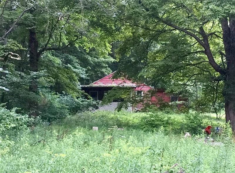2nd image of 2323 Downing Ln
