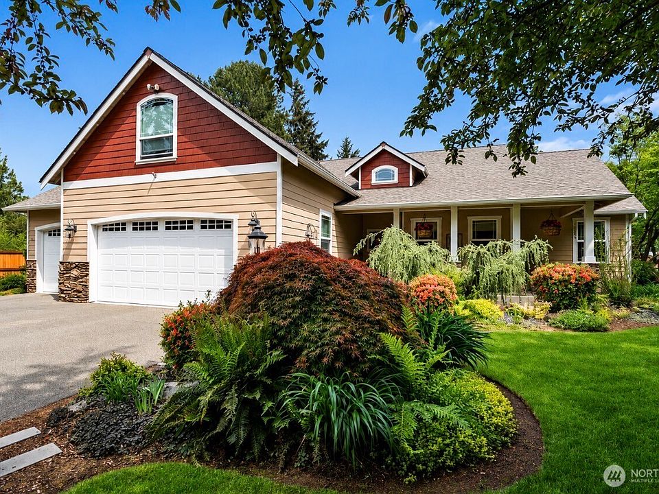 1st image of 9039 176th Avenue SW