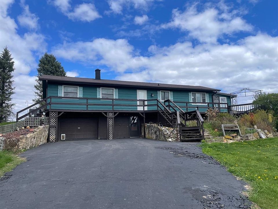 1st image of E5216 175th Avenue