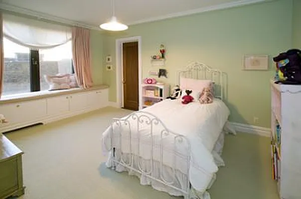 Sold by Corcoran | media 13