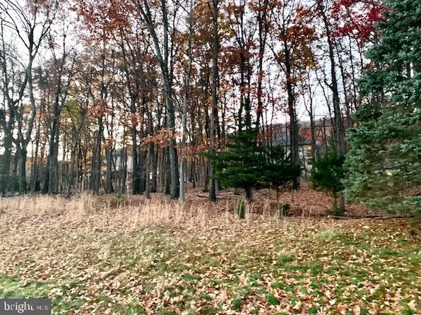 805 Reservoir Ave, Pen Argyl Borough, PA 18072