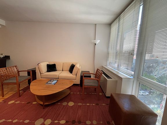 4th image of 1510 Lexington Ave APT 8A