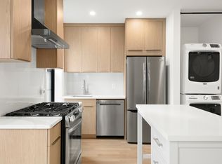 422 4th Ave #3, Brooklyn, NY 11215