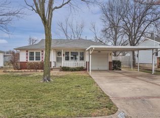 6942 E 8th St, Tulsa, OK 74112