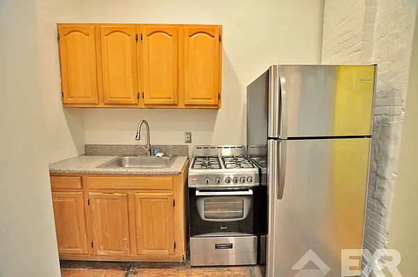 Rented by EXR | media 6