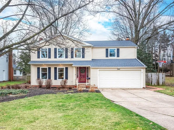 28907 Millard Dr, Bay Village, OH 44140
