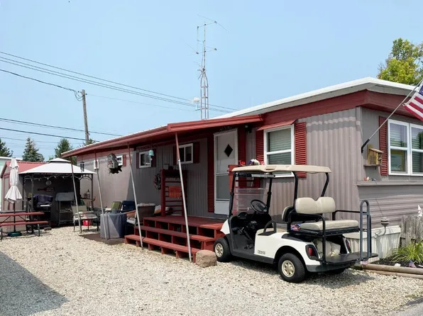 5640 E Twinbeach Rd Lot 37, Pt Clinton, OH 43452