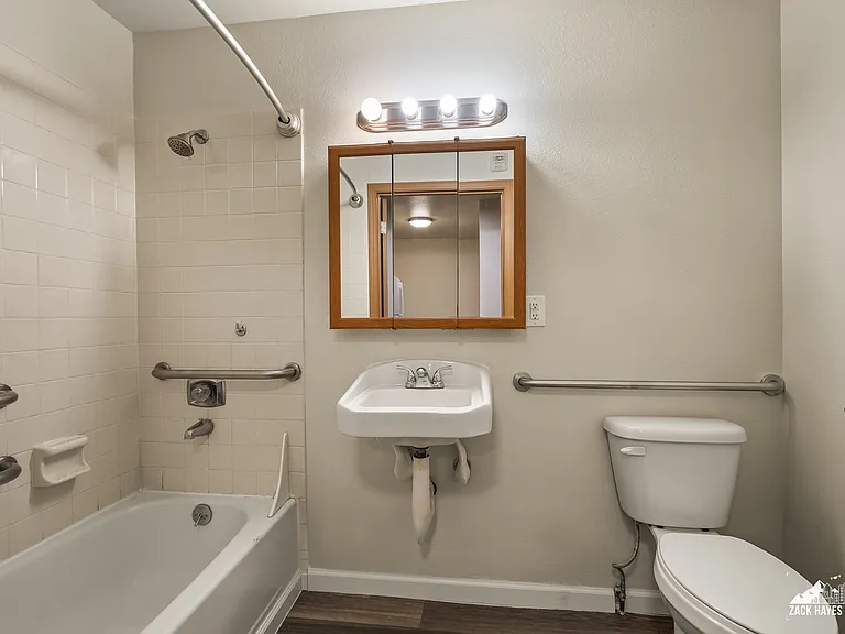 4611 Juneau Street — Photo 9