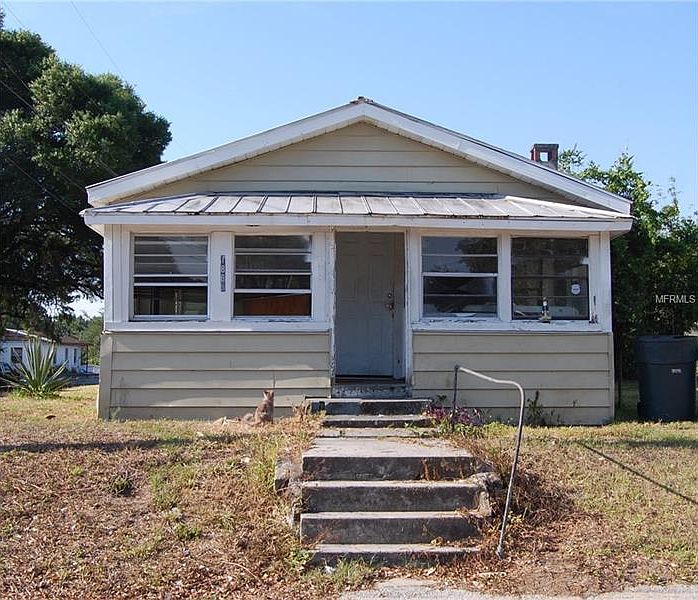 1st image of 1885 Dunbar St E