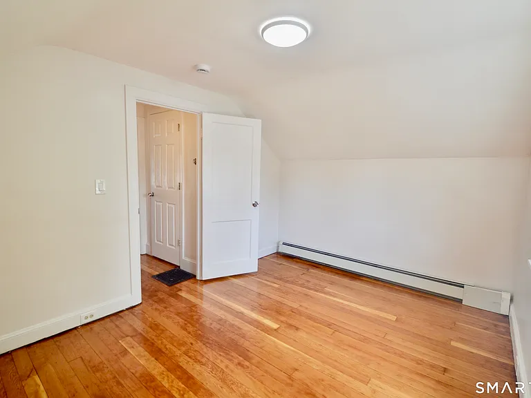 314 Knowlton St — Photo 15