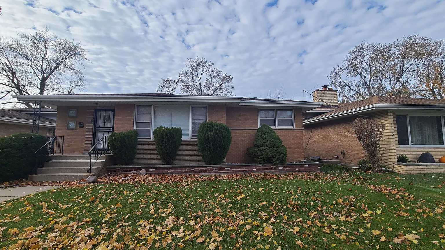 15540 Woodlawn East Ave photo 1