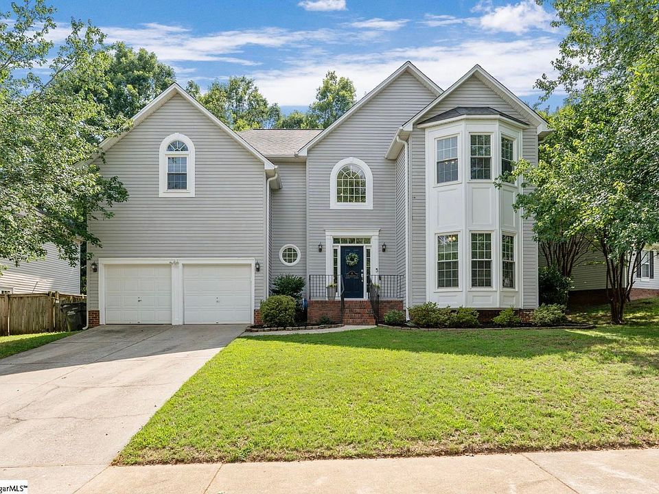 1st image of 16 Halehaven Dr