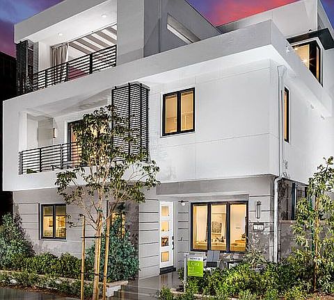 4th image of 16330 Dawn Way